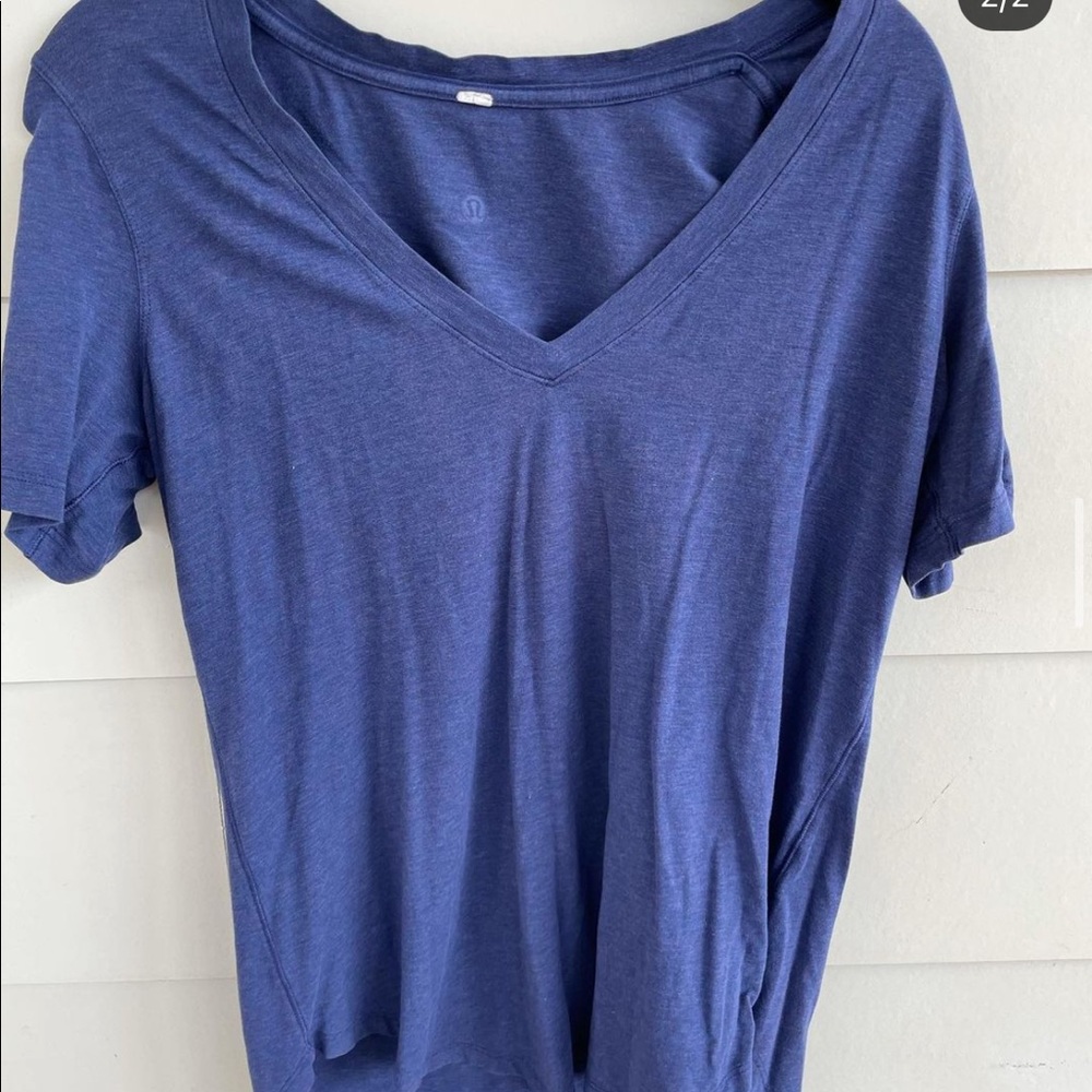 lululemon tshirt size 6